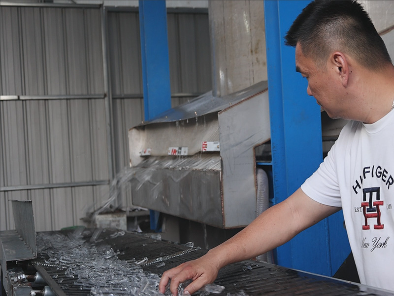 Adoptez l'avenir de la fabrication de tubes de glace de 80 tonnes avec Baocharm !